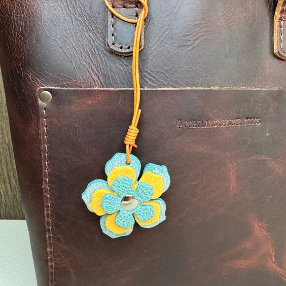 Leather Charm Flower Bag Charm Genuine Leather Purse Keychain NEW FAST SHIP - Picture 2 of 5